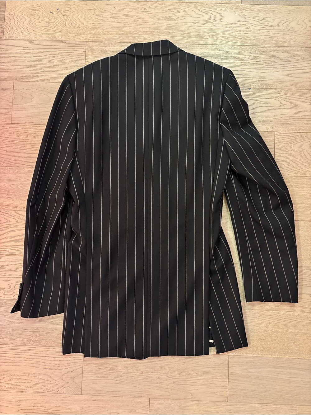 Men's Jack Taylor Black Pinstripe Suit With Silk Lined Blazer & Matching Pants - Picture 4 of 4